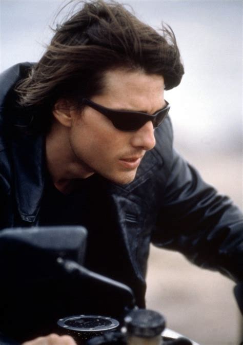 tom cruise mission impossible 2 haircut