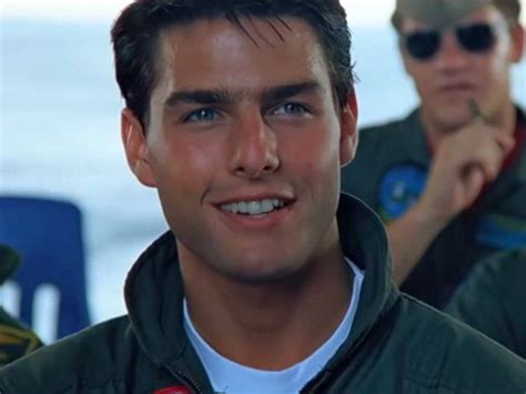 tom cruise smile top gun