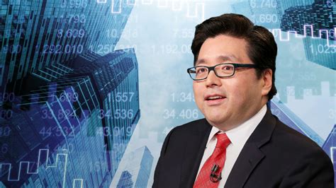 tom lee 2023 forecast