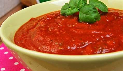 Tomatensauce – das Grundrezept für Pasta und Co. | LECKER | Tomaten