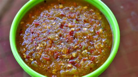 tomatillo and chile de arbol salsa recipes
