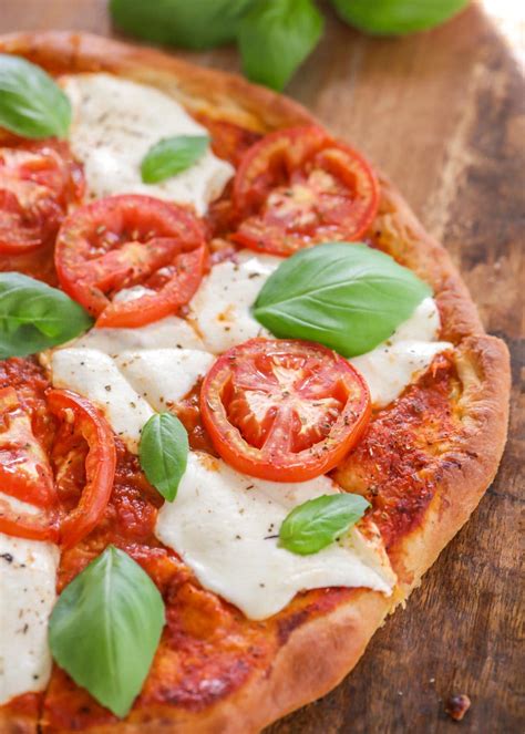 tomato margherita pizza