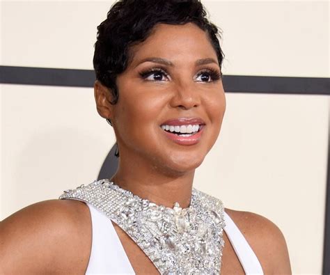 toni braxton age and height