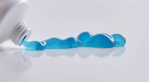 Toothpaste Turns Blue