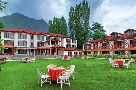 top 10 hotels in srinagar