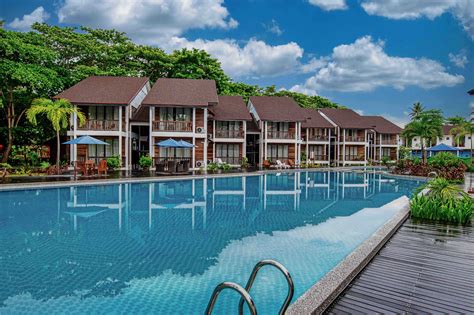 top beach resorts borneo