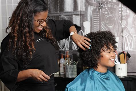 top hair stylist offering seo in tampa