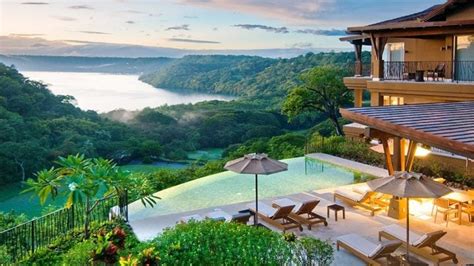 top luxury resort costa rica