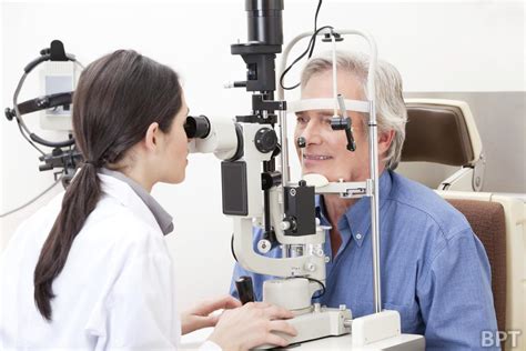 top optometrist offering home care in aurora