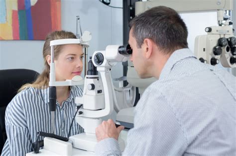 top optometrist offering home care in seattle