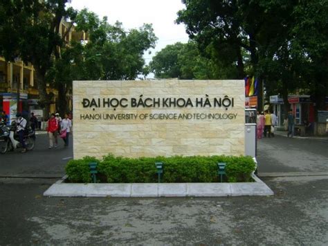 top ranking university in vietnam