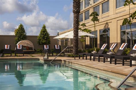 top rated hotels baton rouge