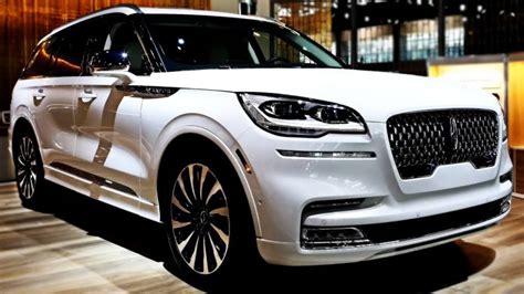 top selling luxury suvs 2023