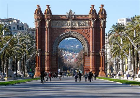 top tours in barcelona