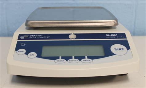 Top-Loading And Precision Balance