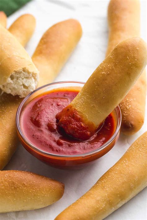 Toppings and Dips for Breadsticks