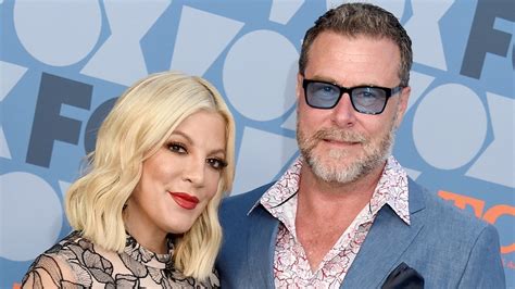 tori spelling divorcing