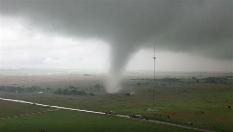 tornadoes in ok yesterday