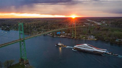 Discover Toronto's Spectacular Views: A Guide to the City's Iconic Bridges