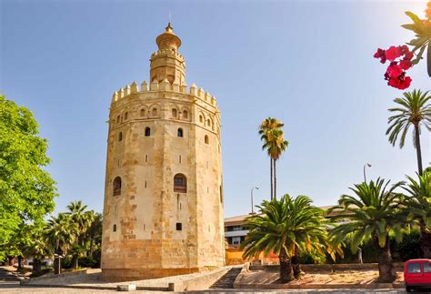 torre de la vela de la torre del oro