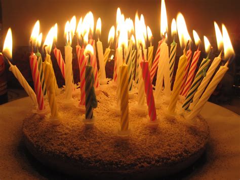 torta candeline auguri buon compleanno