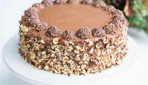 Torta Ferrero Rocher velocissima: la ricetta del goloso dolce alla Nutella