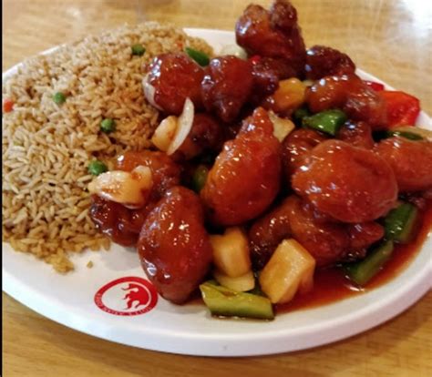 Tott Asian Grill (Golden Leaf Asian Cuisine) in Lakewood Restaurant