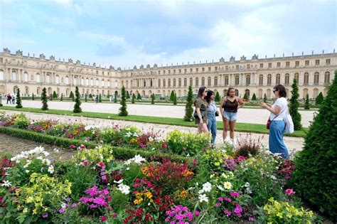 tour guide Versailles