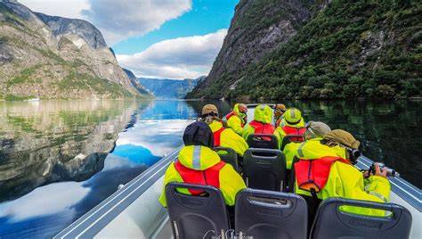 tour guide fjord