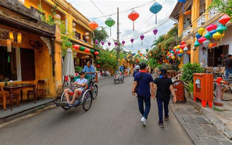 tour guide hoi an