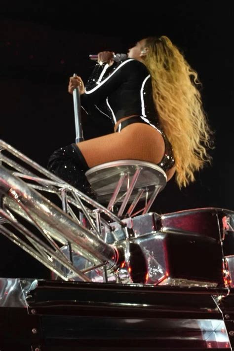 Awasome Tour Of Booty Full