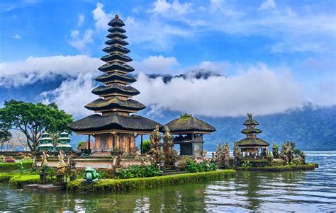 tourist spot of indonesia