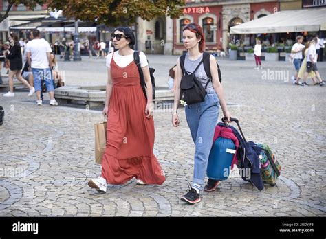 tourists sightseeing