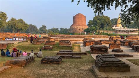 Tourists visiting Sarnath