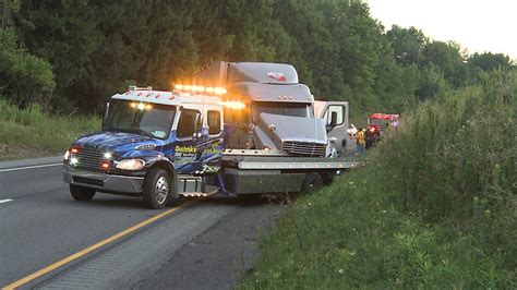 tow truck driver accident