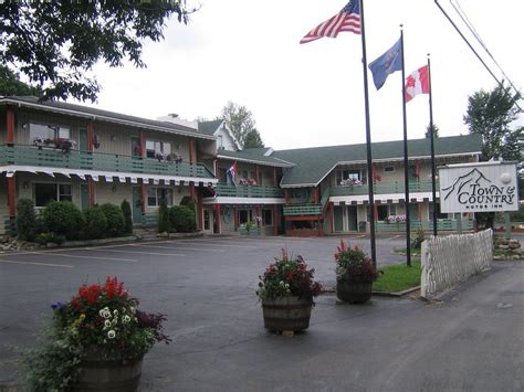 town and country motor inn