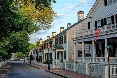 town of martha's vineyard