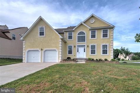 Townhomes For Sale In Wiltons Corner Sicklerville Nj