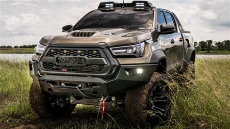toyota hilux done up