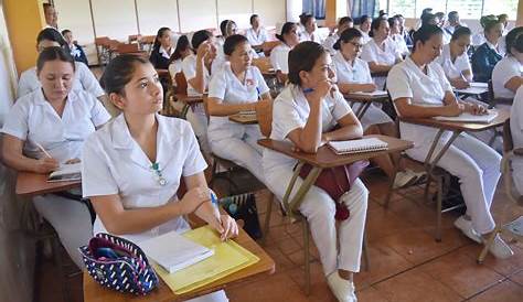 Estudiantes regresan a las aulas en El Salvador | El Economista