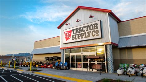 tractor supply company center tx