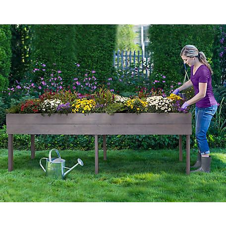 tractor supply flower planters