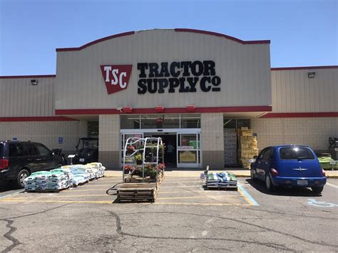 tractor supply store locations mi