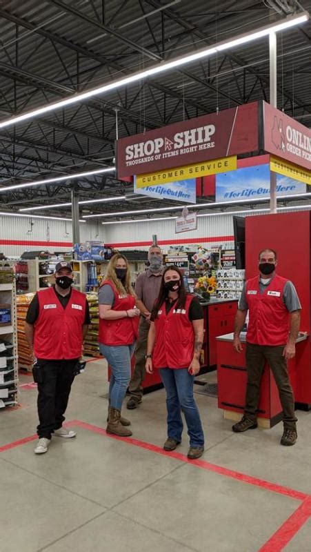 tractor supply store managers