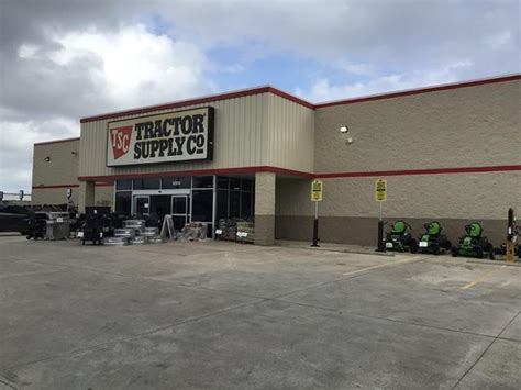 tractor supply victoria texas
