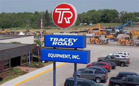 tracy roads equipment