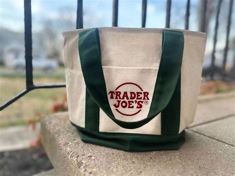 trader joe's mini tote bags for $3