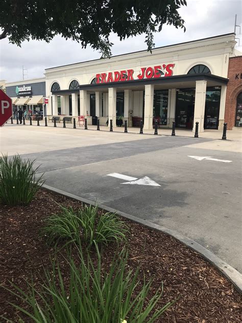 trader joe s baton rouge