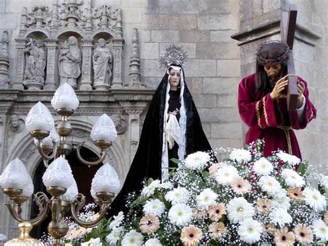 tradition for easter in spain