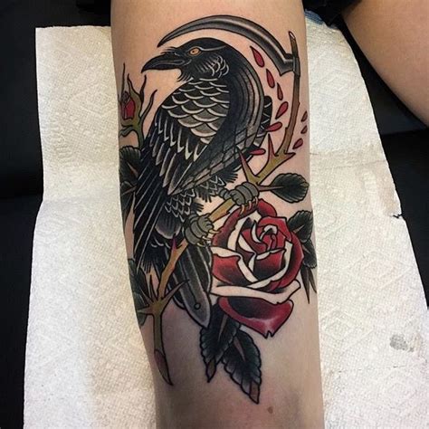Innovative Traditional Crow Tattoo Design References